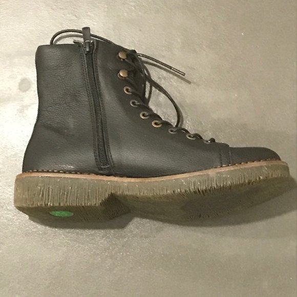 EL NATURALISTA LACED UP LEATHER BOOT - Picture 2 of 3